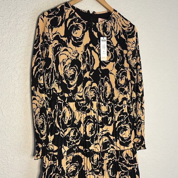 NEW Chico’s Floral Pleated Tiered Dress Black Label Tan Cocktail Party High Neck - Picture 3 of 10